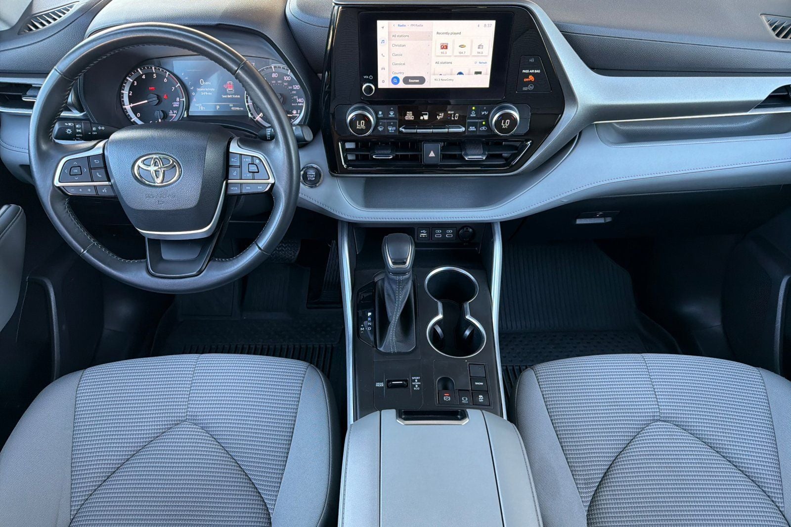 2023 Toyota Highlander LE
