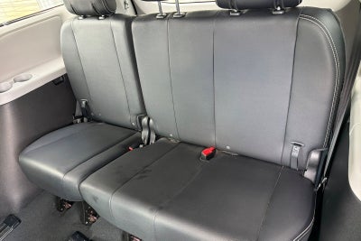 2019 Toyota Sienna SE 8 Passenger