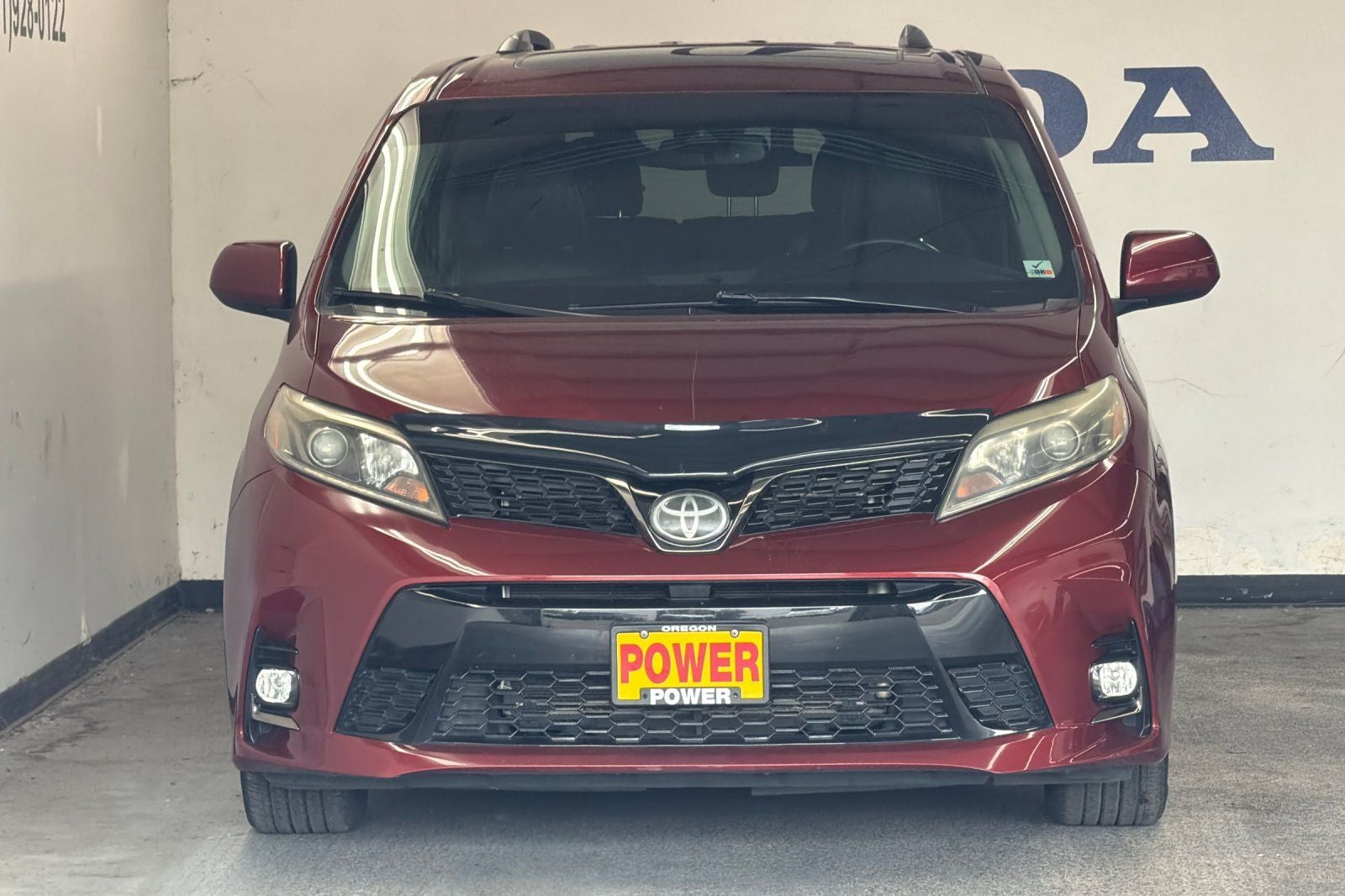 2019 Toyota Sienna SE 8 Passenger