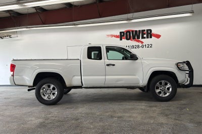 2016 Toyota Tacoma SR