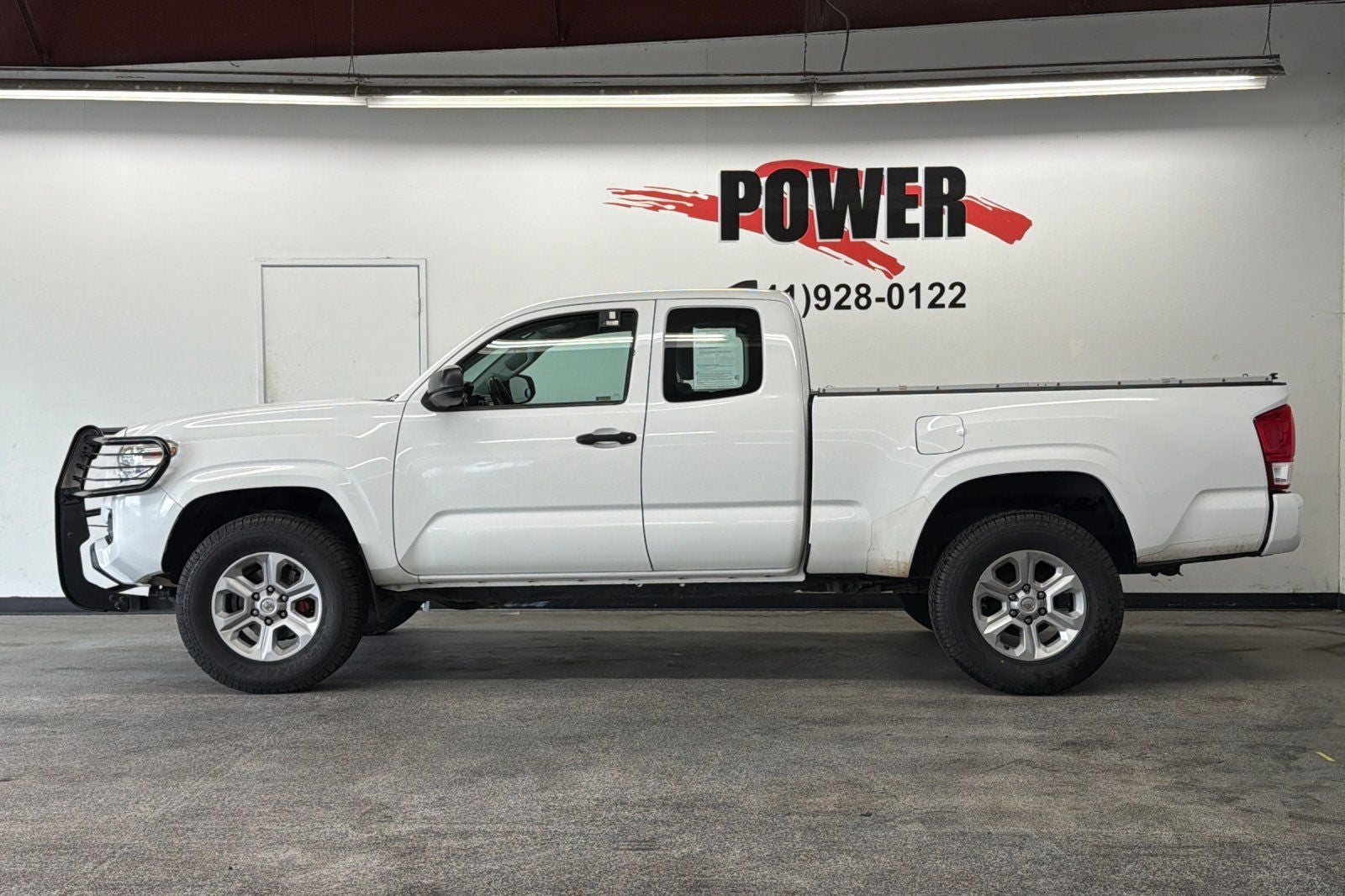 2016 Toyota Tacoma SR