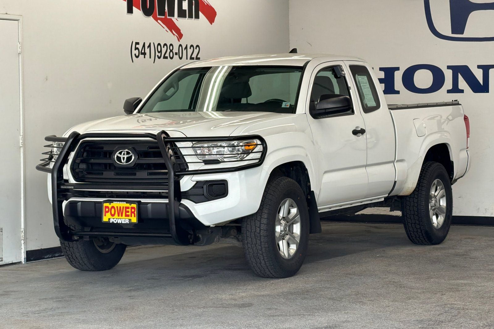 2016 Toyota Tacoma SR