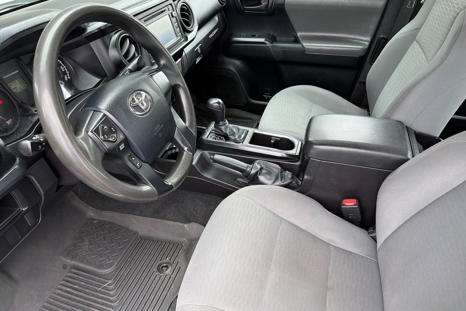 2016 Toyota Tacoma SR