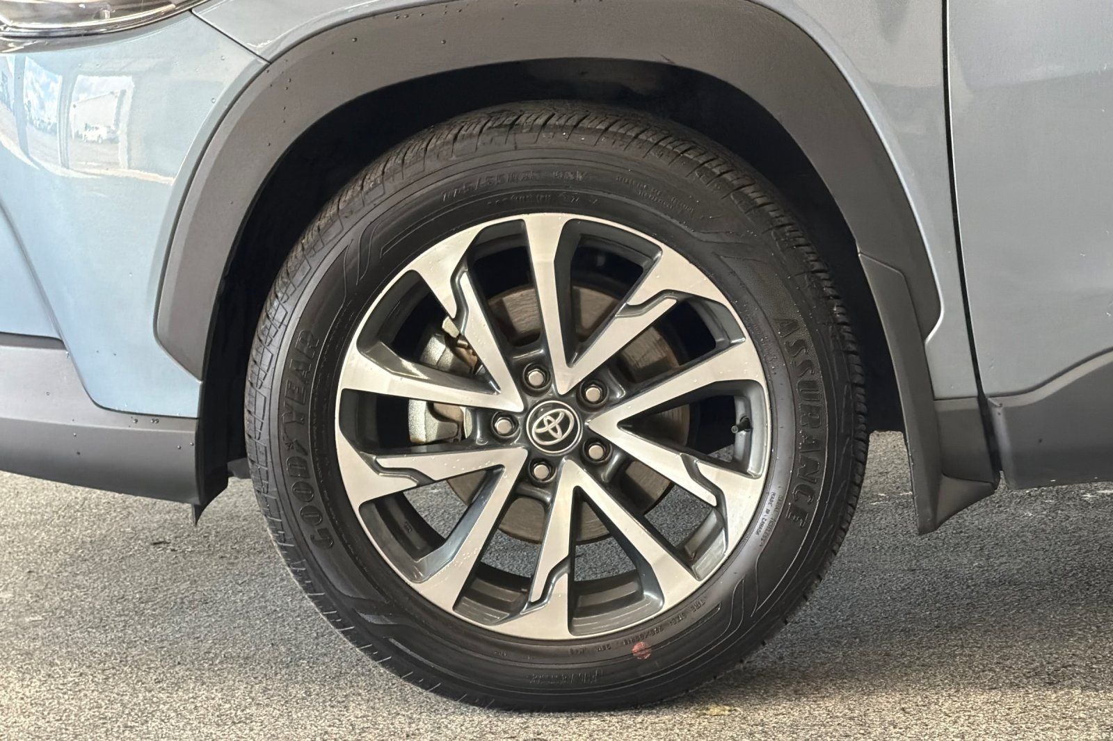 2024 Toyota Corolla Cross XLE