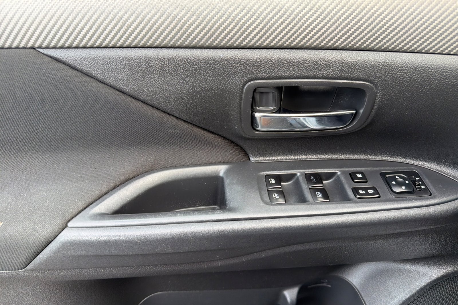 2018 Mitsubishi Outlander ES