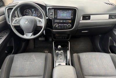 2018 Mitsubishi Outlander ES
