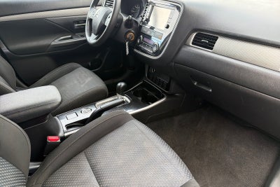2018 Mitsubishi Outlander ES