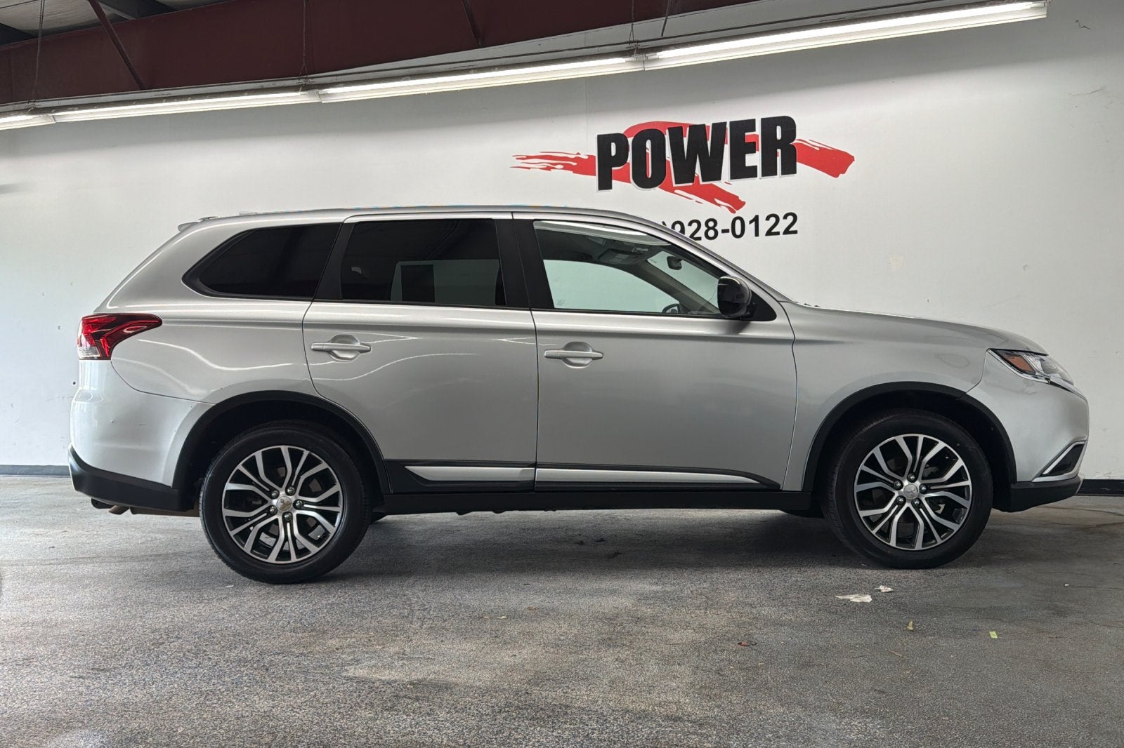 2018 Mitsubishi Outlander ES