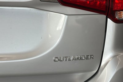 2018 Mitsubishi Outlander ES