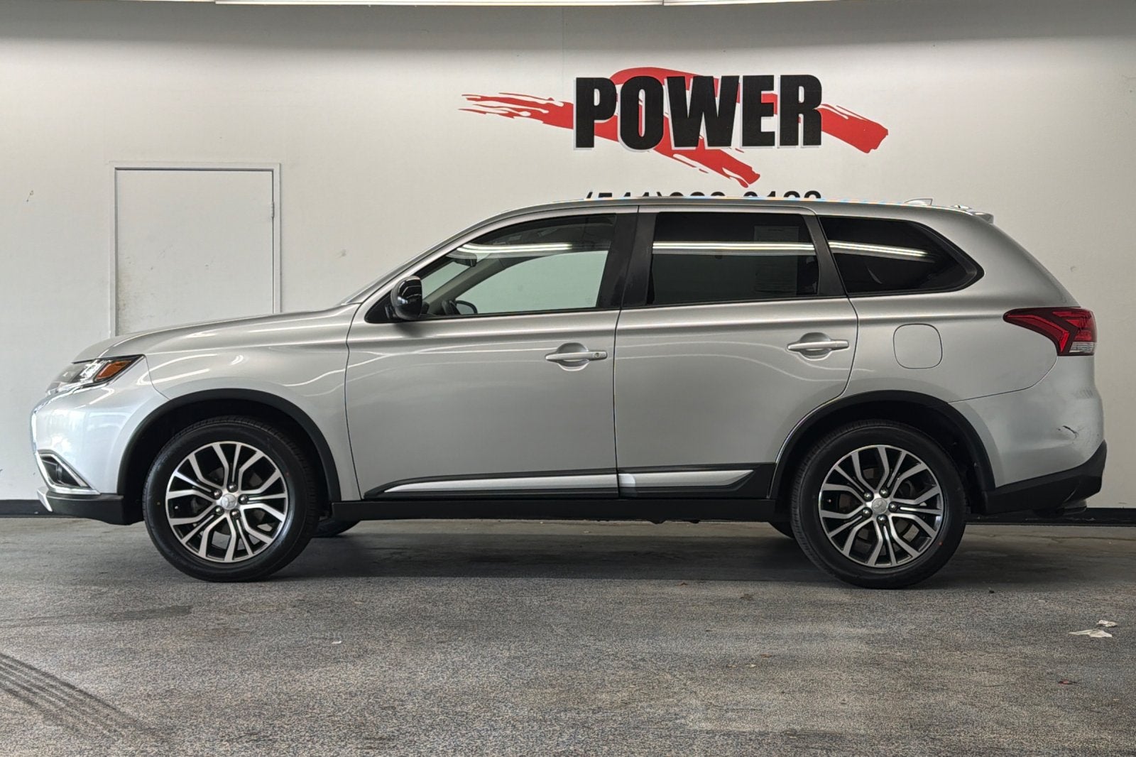 2018 Mitsubishi Outlander ES