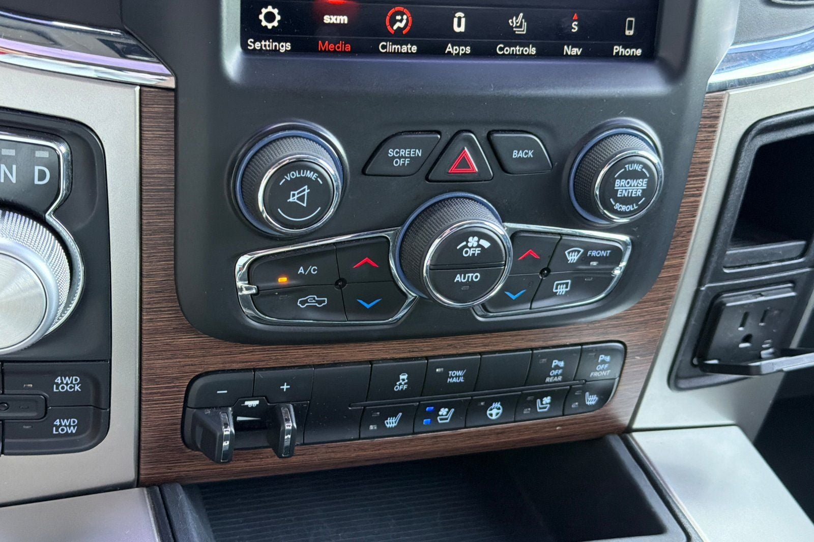 2018 RAM 1500 Laramie