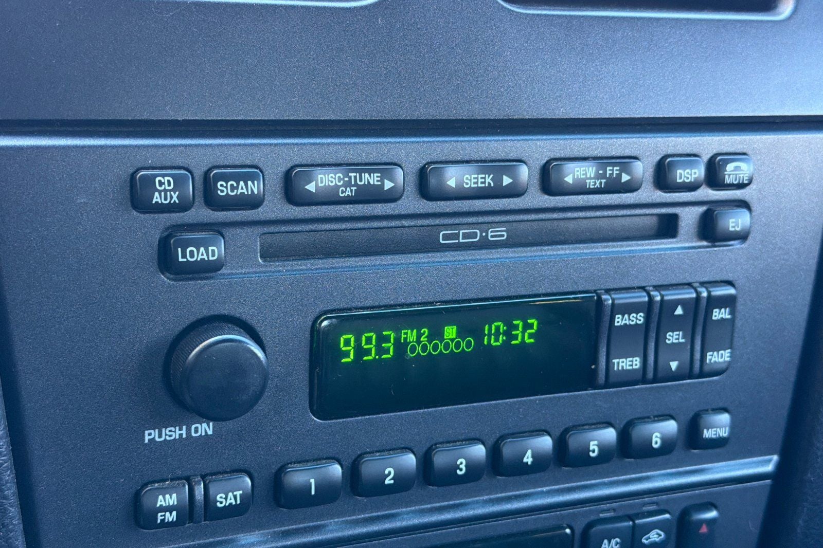 2005 Ford Thunderbird Base