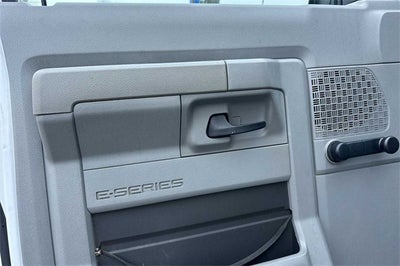 2014 Ford E-350SD Base Cutaway