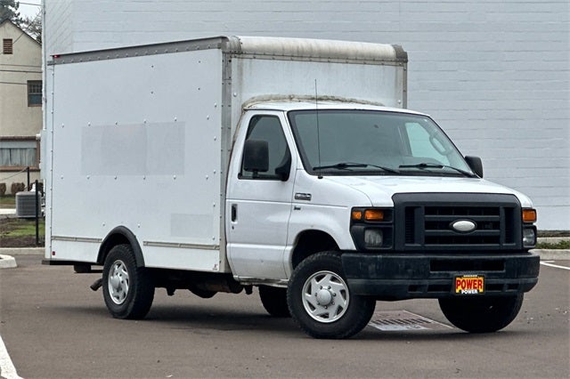2014 Ford E-350SD Base Cutaway