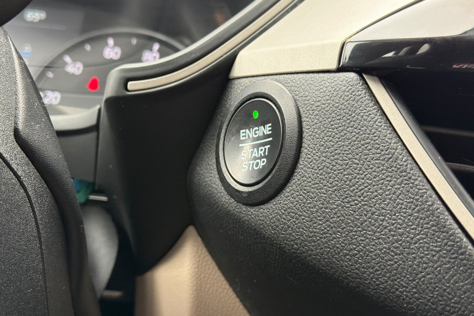 2022 Ford Escape Hybrid SE