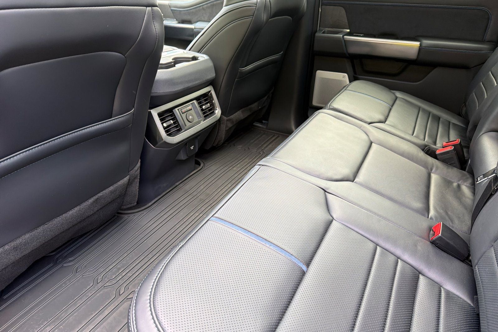 2025 Ford F-350SD Platinum