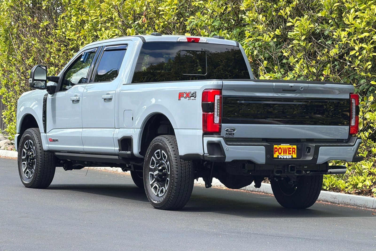 2025 Ford F-350SD Platinum