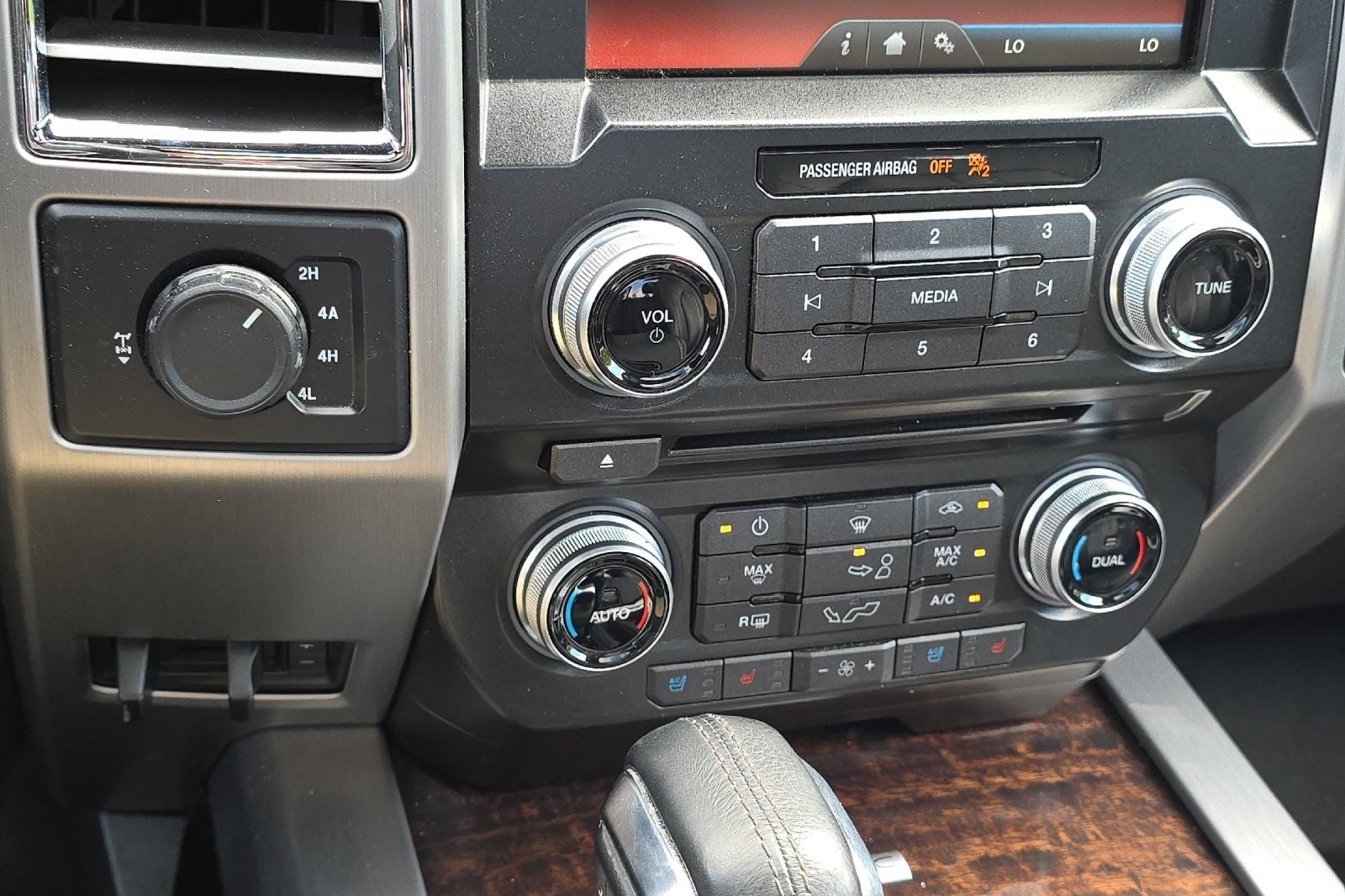 2015 Ford F-150 Platinum