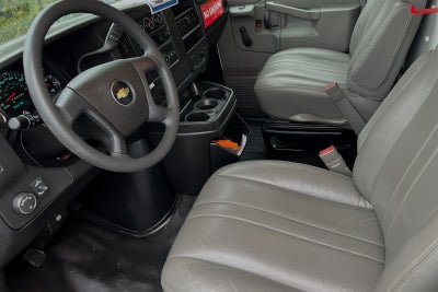 2017 Chevrolet Express 4500 Base Cutaway