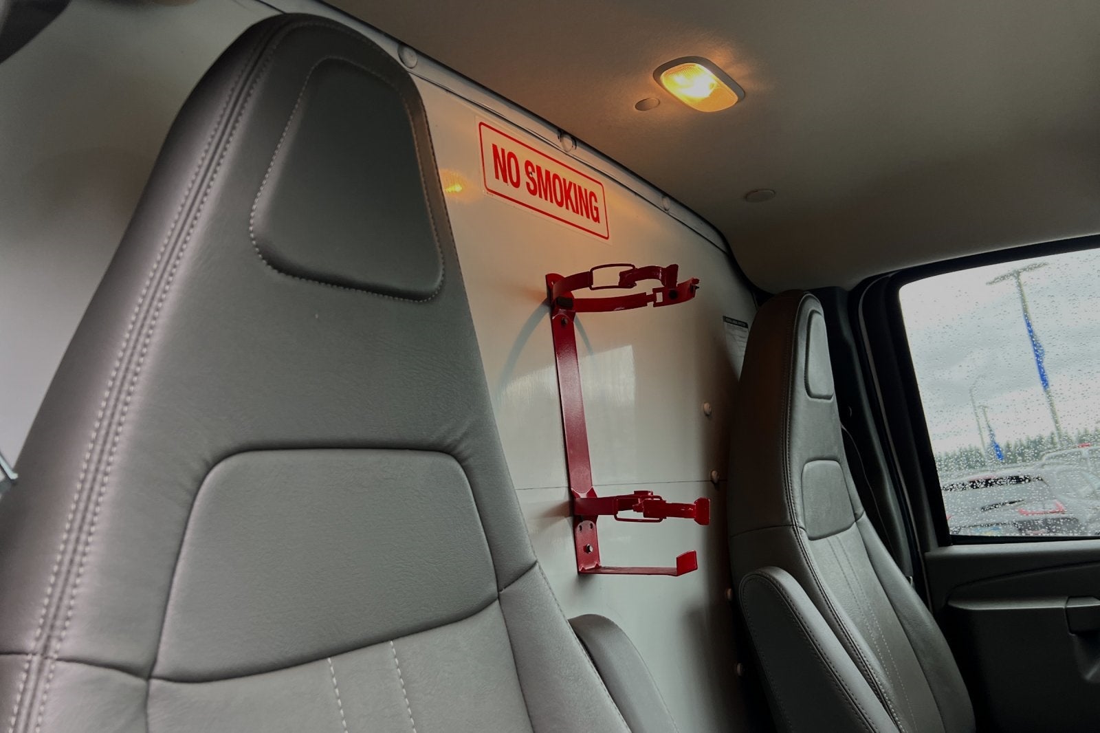 2017 Chevrolet Express 4500 Base Cutaway