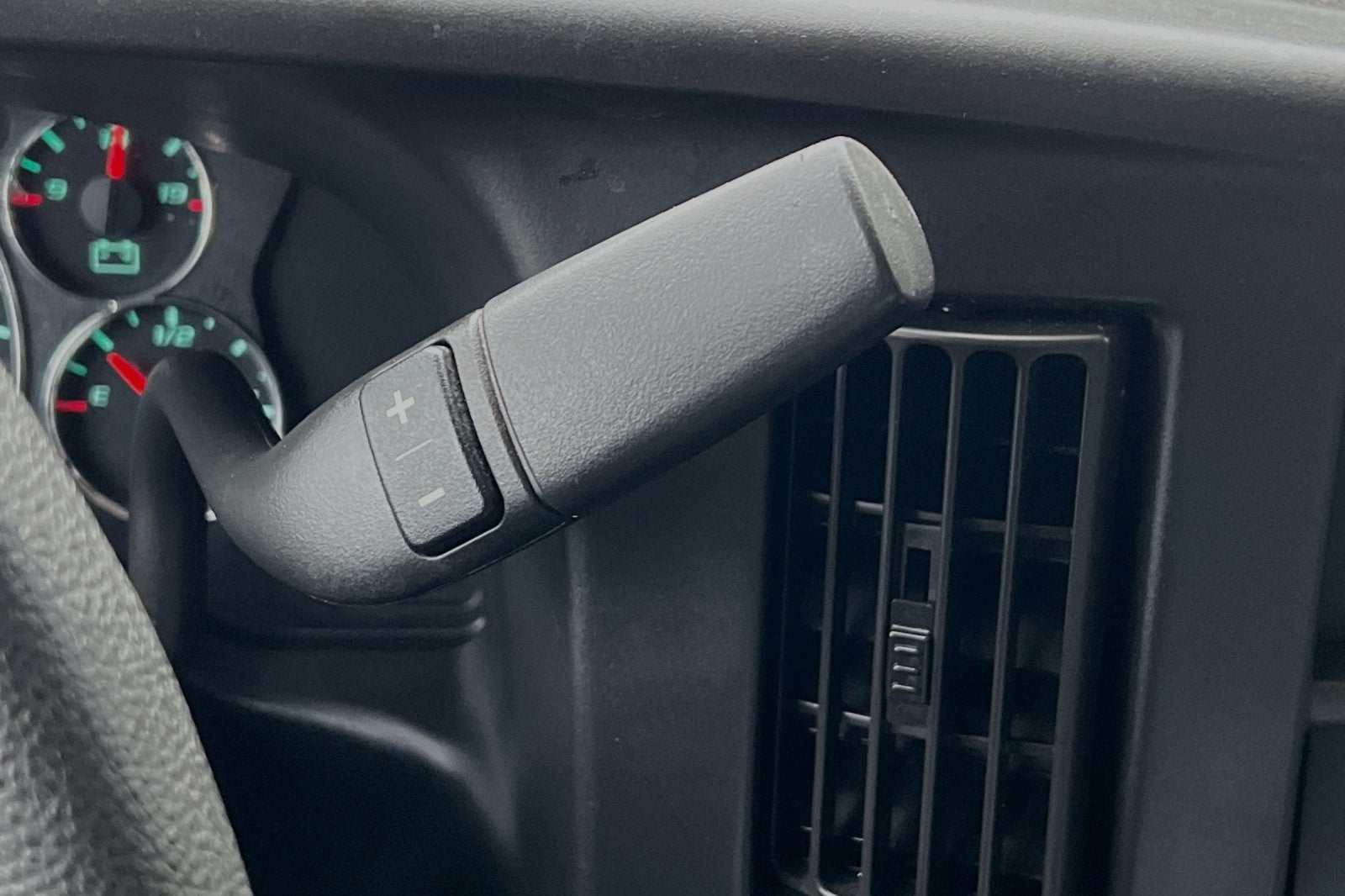 2017 Chevrolet Express 4500 Base Cutaway