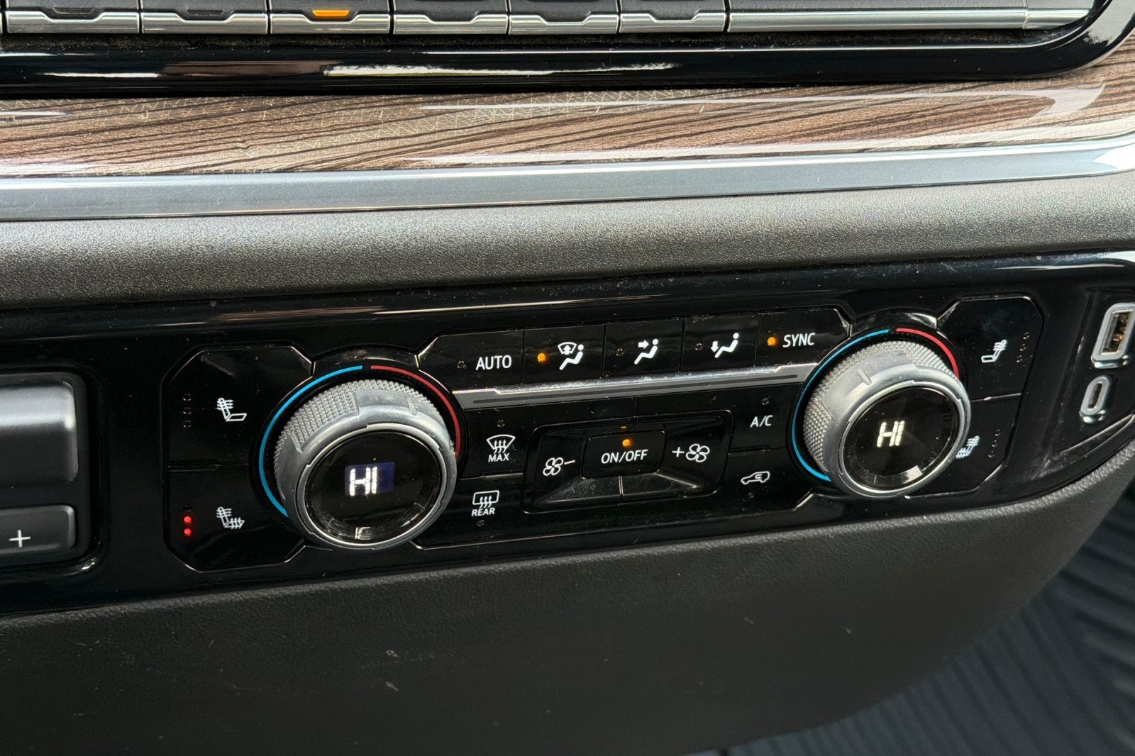 2024 Chevrolet Silverado 3500HD LT