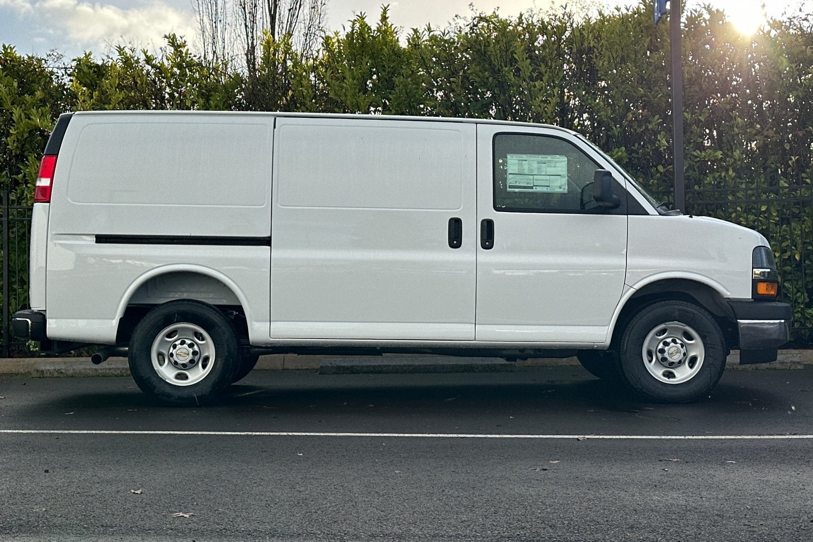 2025 Chevrolet Express 2500 Work Van Cargo