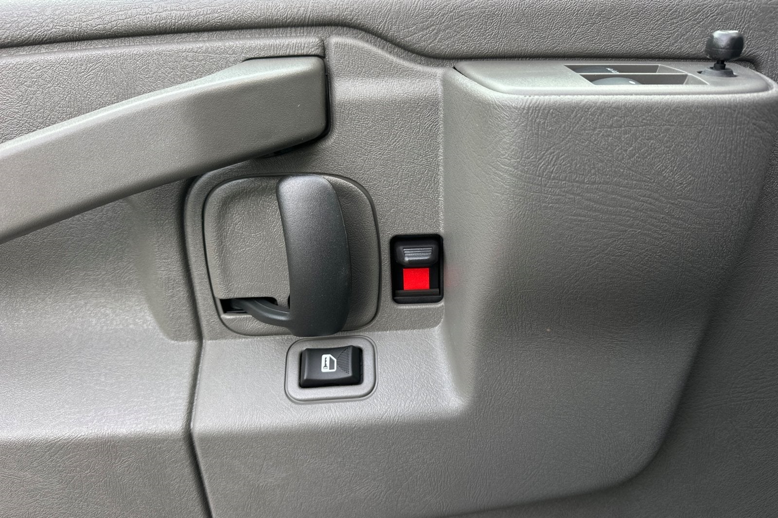 2025 Chevrolet Express 2500 Work Van Cargo