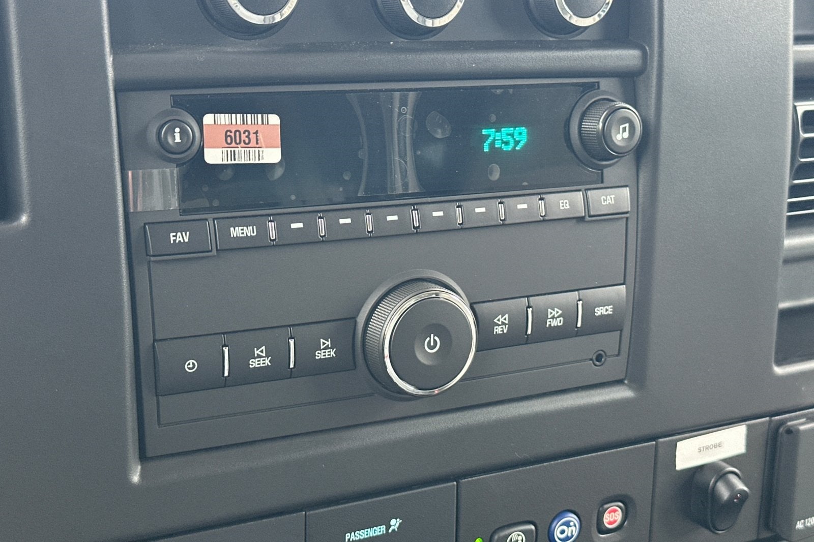 2025 GMC Savana 3500 Work Van