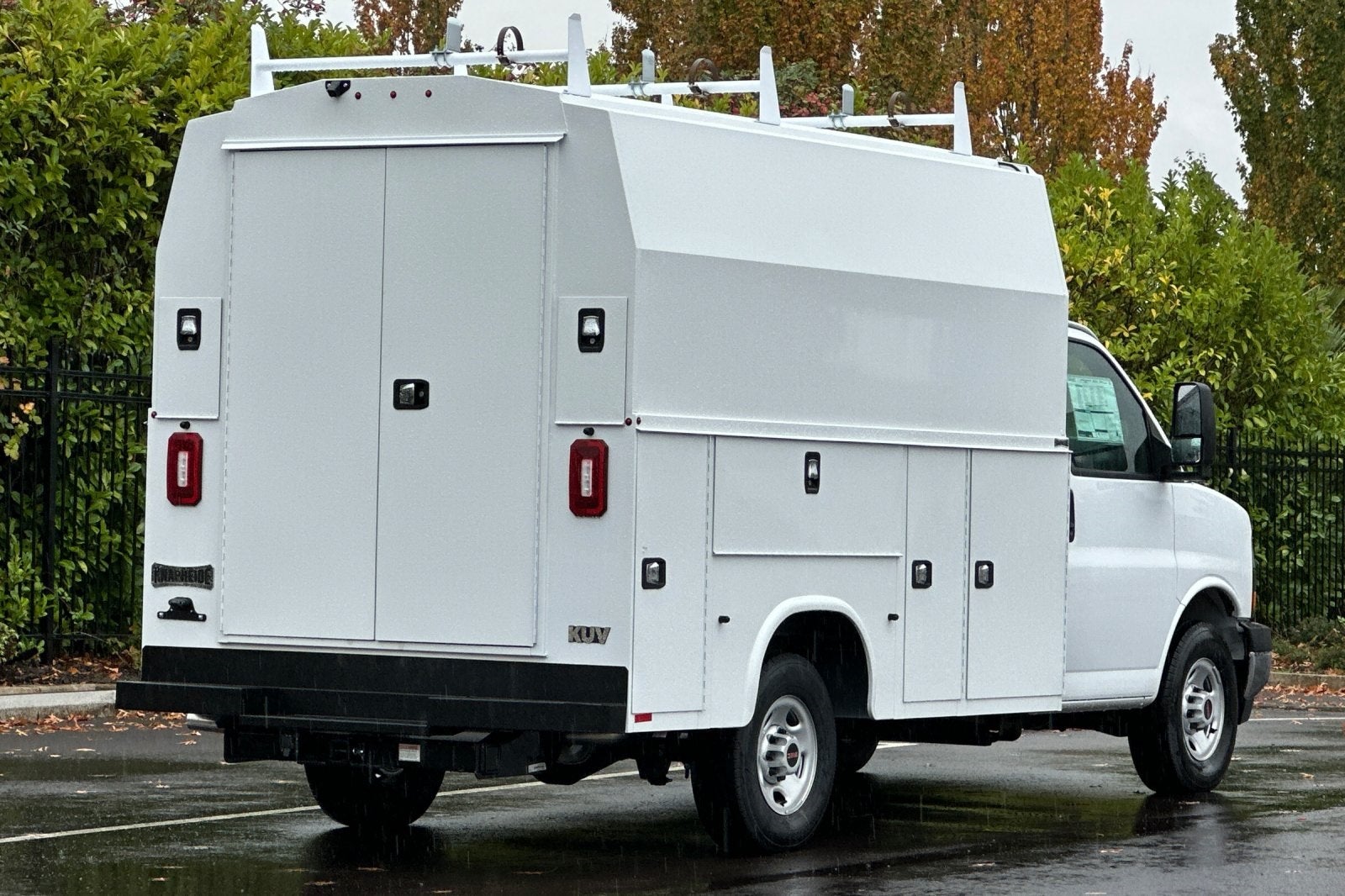 2025 GMC Savana 3500 Work Van