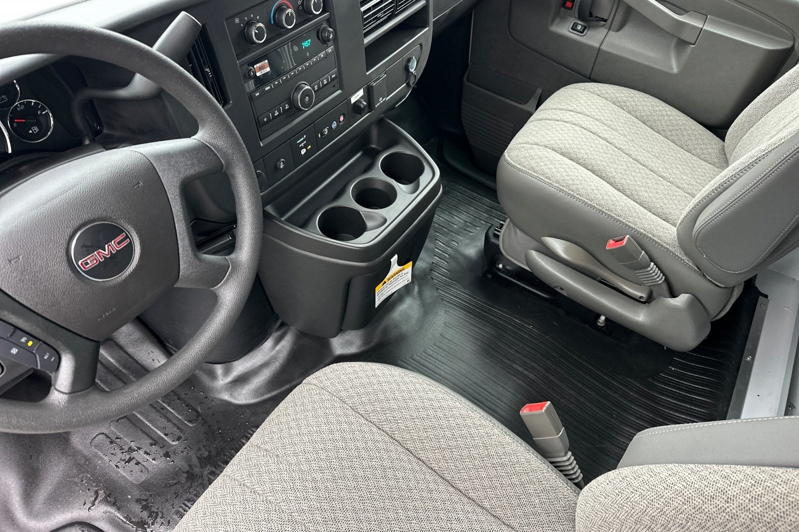 2025 GMC Savana 3500 Work Van