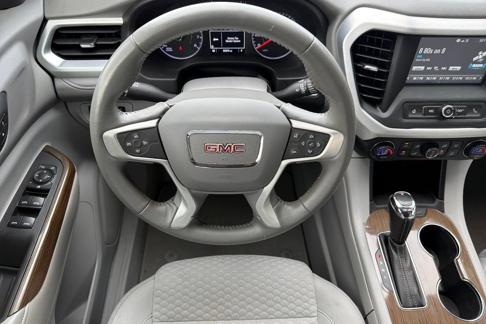2019 GMC Acadia SLE-1