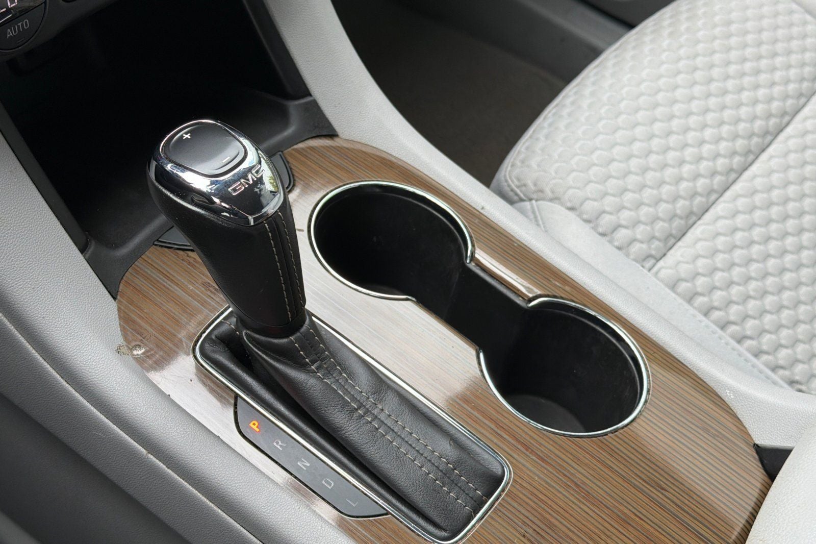 2019 GMC Acadia SLE-1