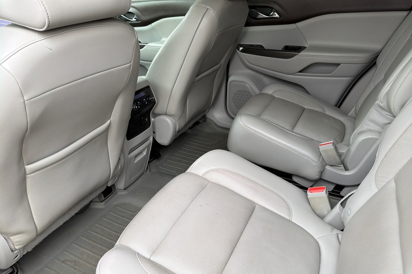 2017 GMC Acadia SLT-2