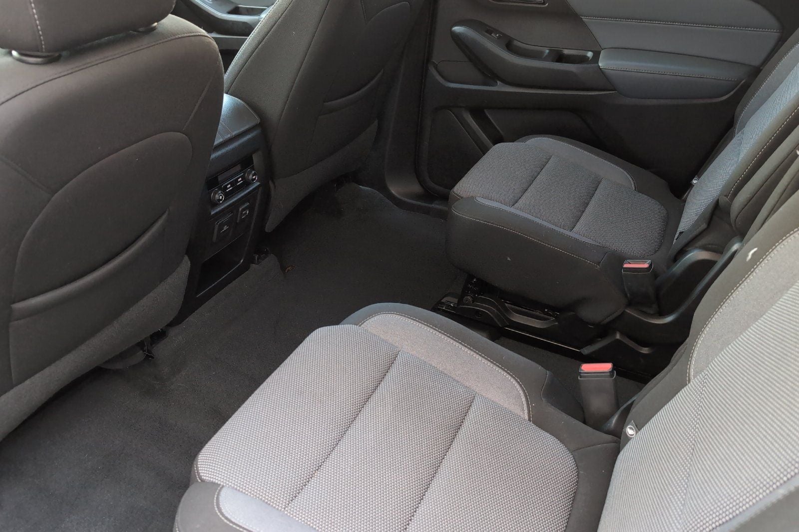 2021 Chevrolet Traverse LT Cloth w/2FL