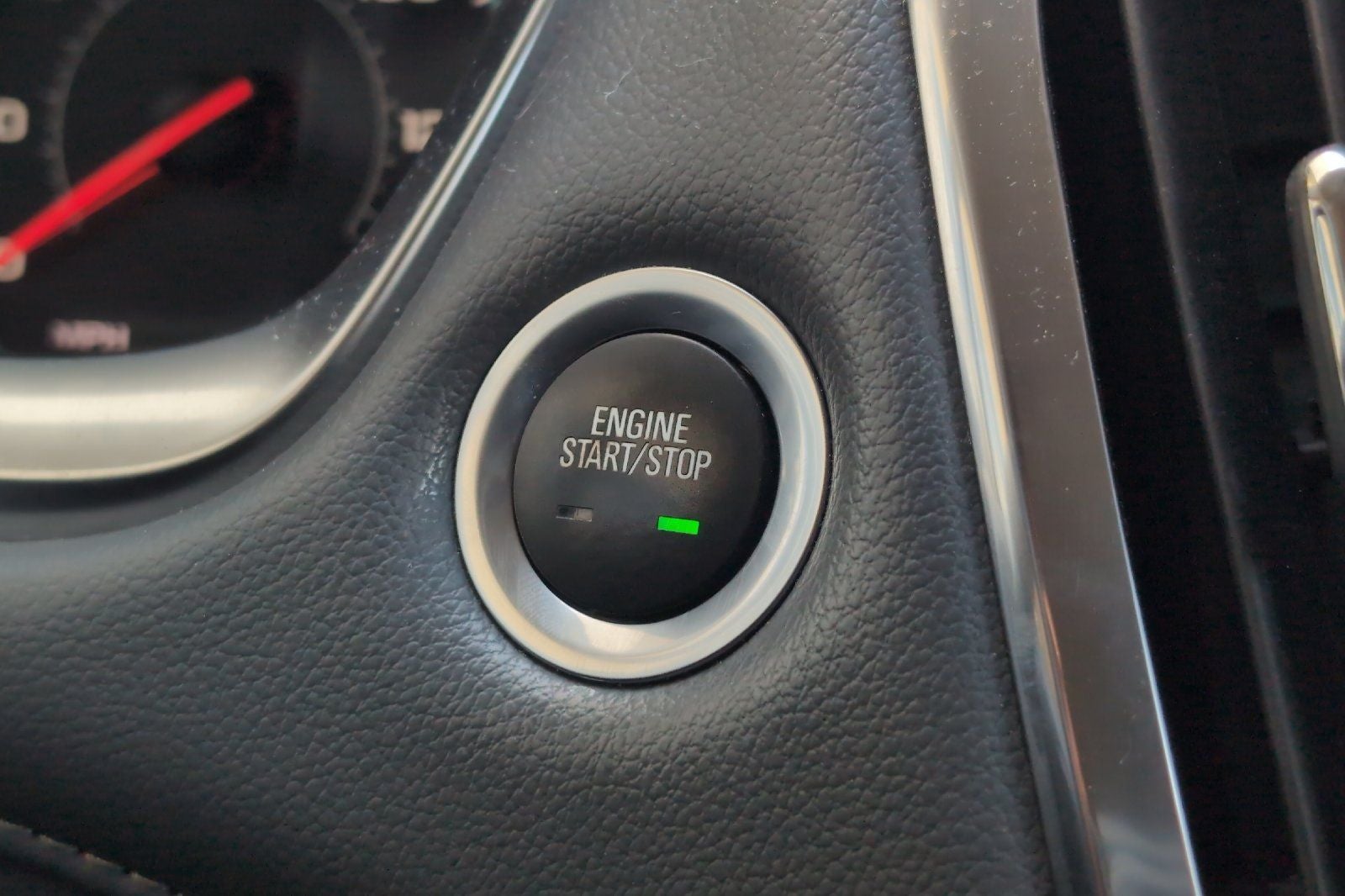 2021 Chevrolet Traverse LT Cloth w/2FL