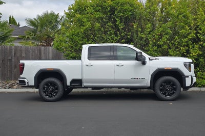 2026 GMC Sierra 3500HD AT4