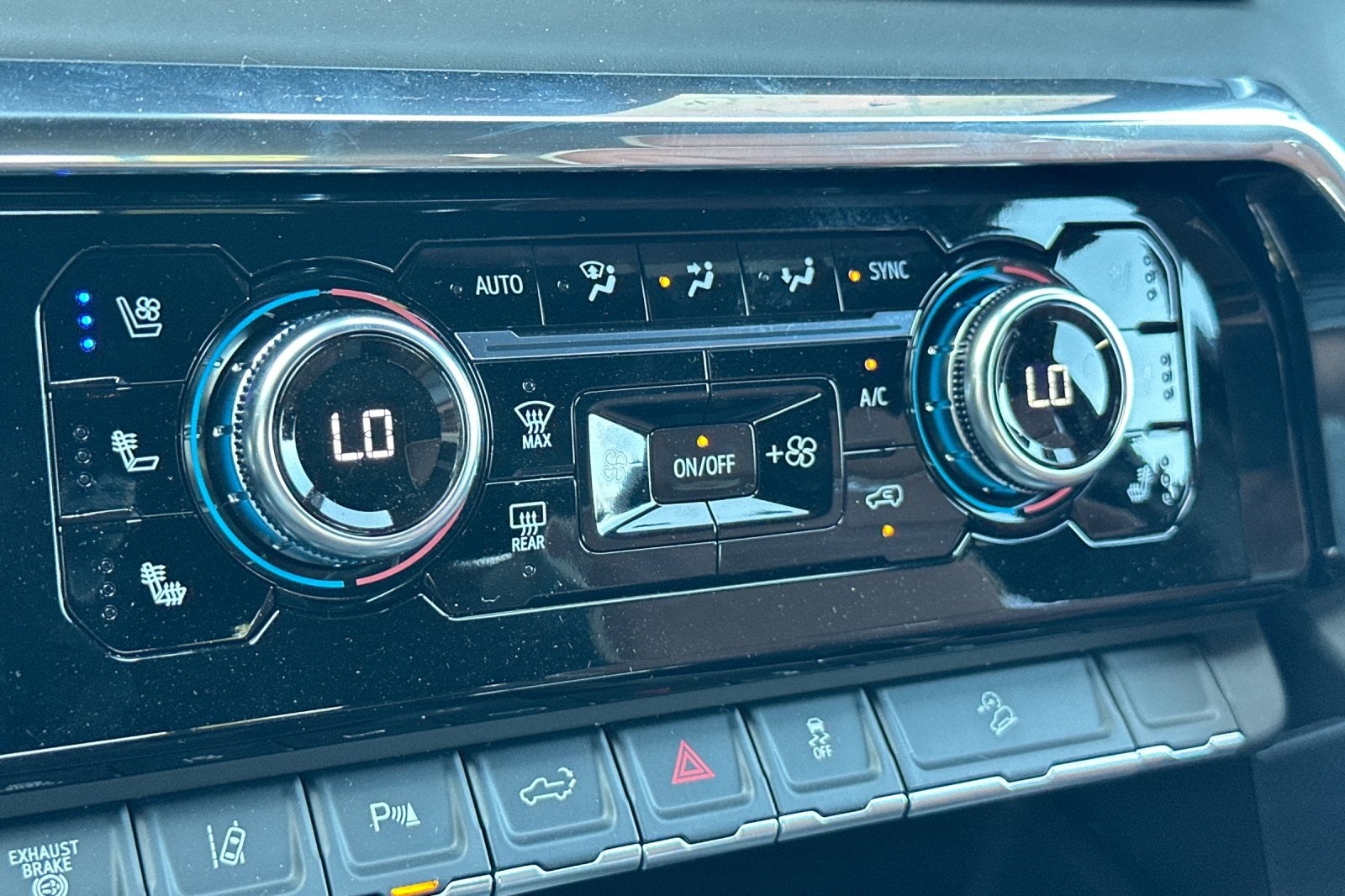 2025 GMC Sierra 3500HD Denali Ultimate