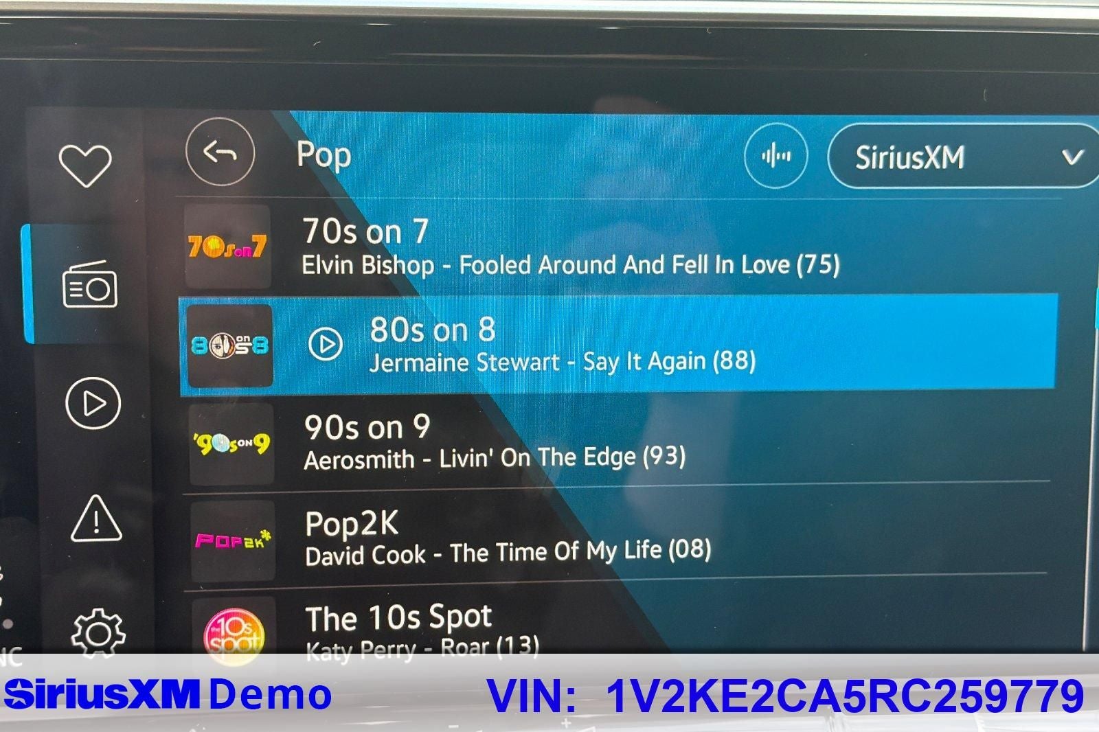 2024 Volkswagen Atlas Cross Sport 2.0T SE w/Technology