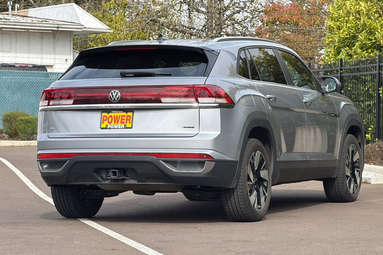 2024 Volkswagen Atlas Cross Sport 2.0T SE w/Technology