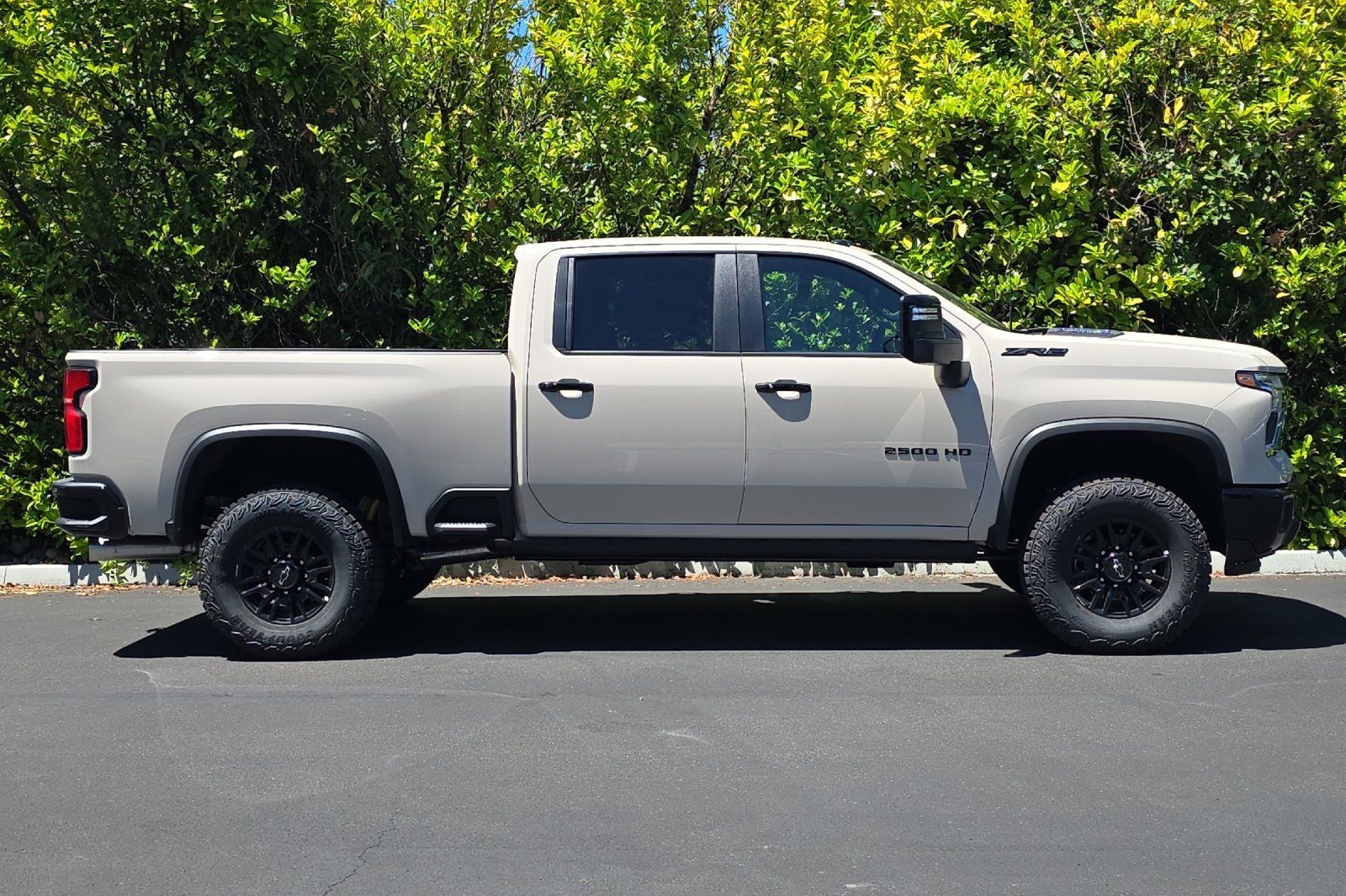 2026 Chevrolet Silverado 2500HD ZR2