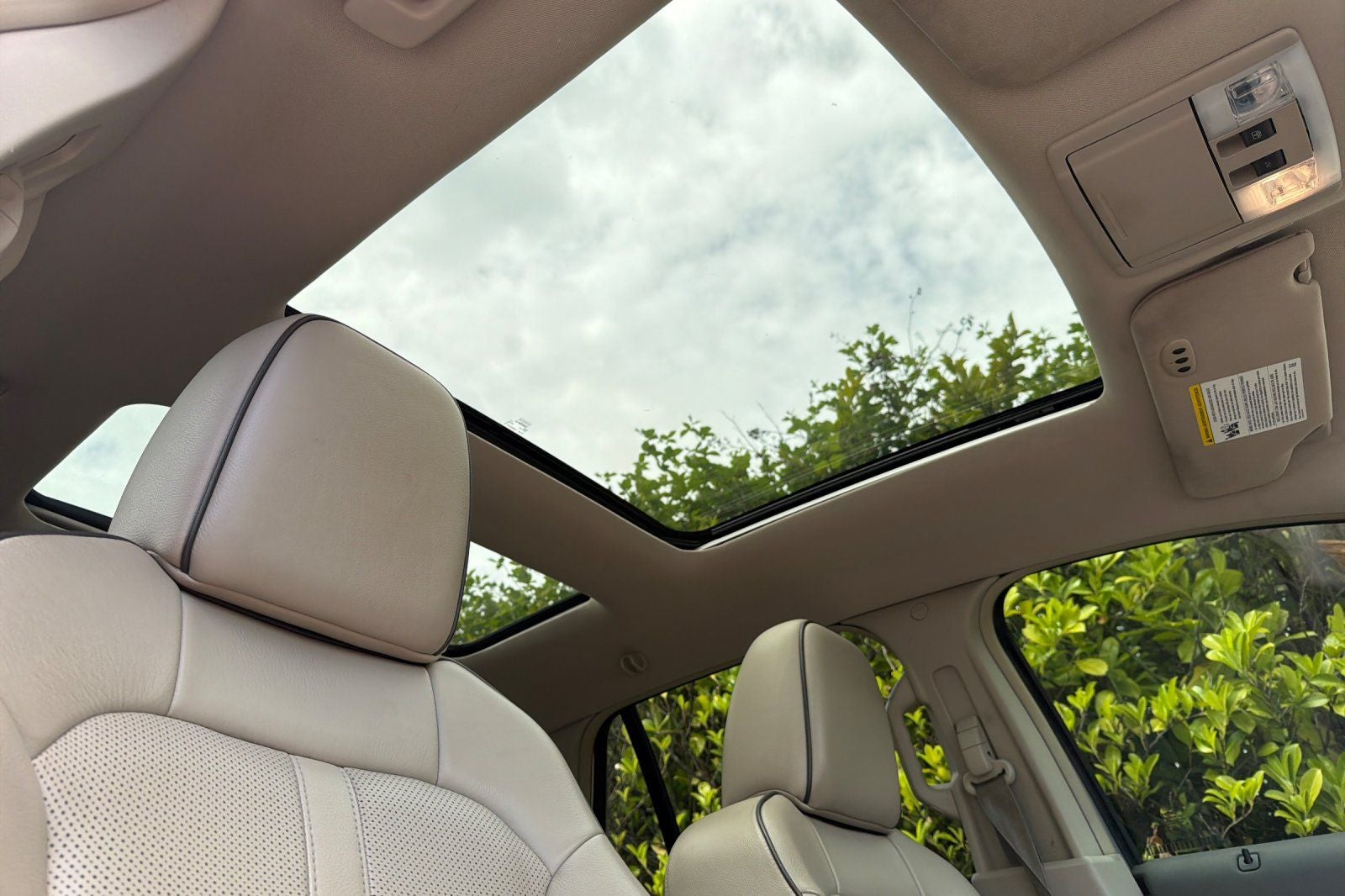 2012 Lincoln MKX Base