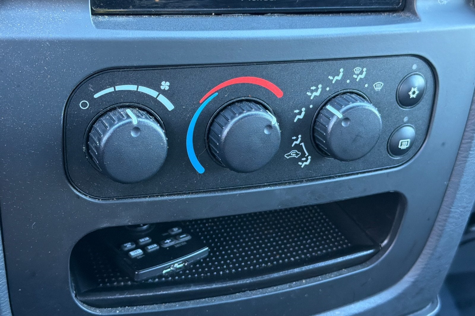 2005 Dodge Ram 2500 SLT