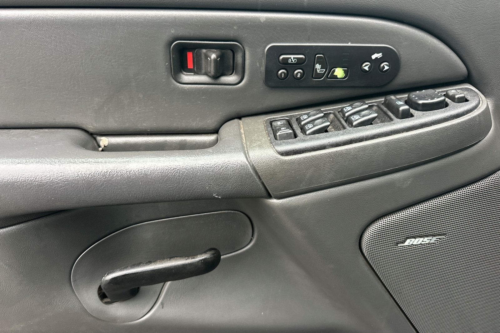 2004 Chevrolet Avalanche 1500 Base