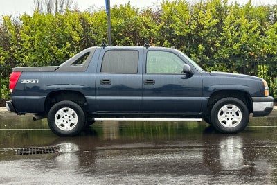 2004 Chevrolet Avalanche 1500 Base