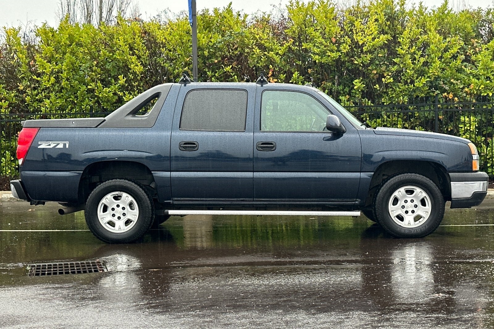 2004 Chevrolet Avalanche 1500 Base