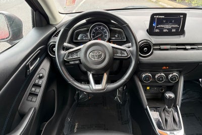 2020 Toyota Yaris XLE