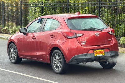 2020 Toyota Yaris XLE