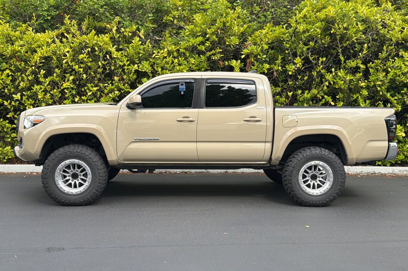2019 Toyota Tacoma SR5 V6