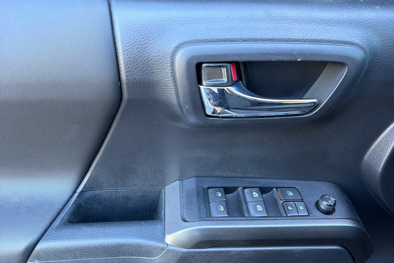 2022 Toyota Tacoma TRD Off-Road V6